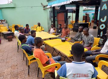 burkina-faso/po/bar/maquis-nahouri-mix