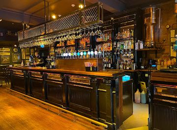 united-kingdom/northern-ireland/bar/hatfield-house