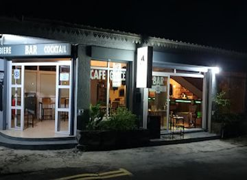 mauritius/flic-en-flac-beach/bar/ti-port-resto-bar