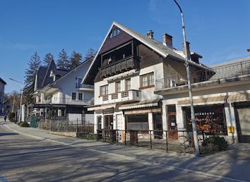 slovenia/lake-bled/bar/vinoteka-zdravljica