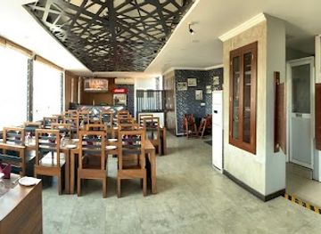 sri-lanka/kandy-district/bar/sky-lounge