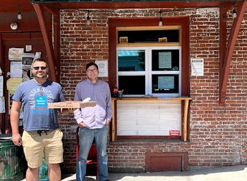 vermont/molly-falls-state-park/bar/positive-pie