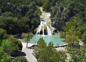 oklahoma/turner-falls-park/bar/turner-falls-overlook