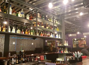 sierra-leone/western-area-urban-district/bar/the-warehouse