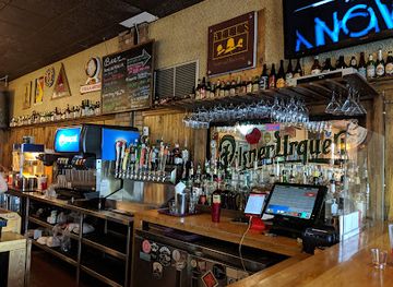 Sir Benedicts Tavern on the Lake
