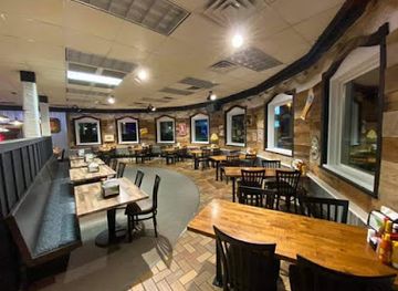 missouri/st-francois-mountains/bar/the-old-mine-crab-house-bar-grill
