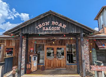 north-carolina/great-smoky-mountains/bar/iron-boar-saloon