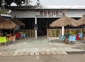 cameroon/kribi-beach/bar/restaurant-ebene-plus