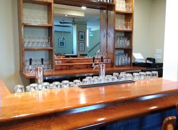 canada/prince-edward-island-national-park/bar/village-pub