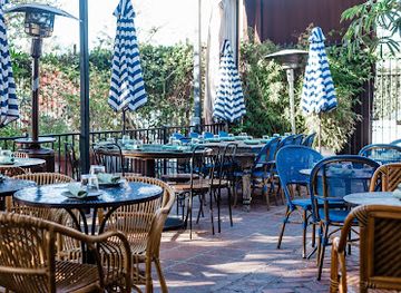 california/venice-beach/bar/neighbor