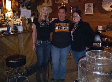 texas/llano-estacado/bar/papa-joe-s-texas-saloon