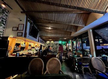 thailand/bangkok/ari/bar/hawaii-tiki-bar