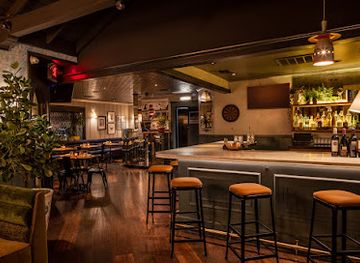 california/hollywood/sunset-strip/bar/the-den-on-sunset-west-hollywood-restaurant-bar