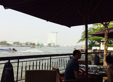 thailand/mekong-river-region/bar/the-long-bar