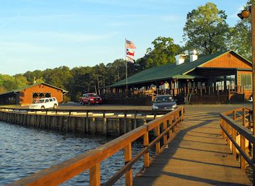 louisiana/toledo-bend-reservoir/bar/fin-feather-resort