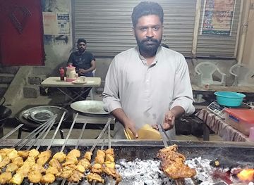 pakistan/faisalabad/bar/blue-moon-bar-b-q-green-town