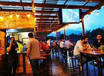 honduras/sula-valley/bar/el-deck-sports-bar-grill