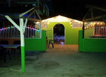 guyana/pomeroon-supenaam/bar/wendell-s-bar