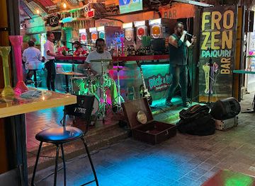 mexico/cozumel/playa-del-carmen/bar/dick-willy-s-calle-2-y-5ta-avenida