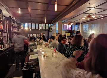 kentucky/louisville/downtown/bar/meta