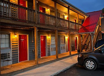 maryland/swallow-falls-state-park/bar/riverside-grille