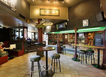 australia/sunshine-coast/bar/o-malleys-irish-bar