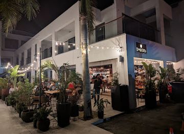 turks-and-caicos-islands/west-caicos/bar/embers