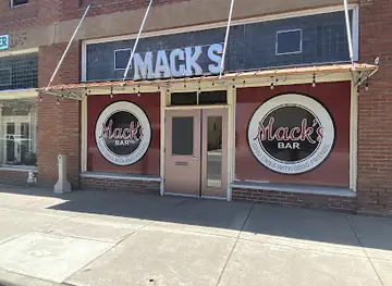 Mack’s Bar