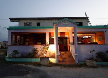 anguilla/sandy-ground/bar/tasty-s