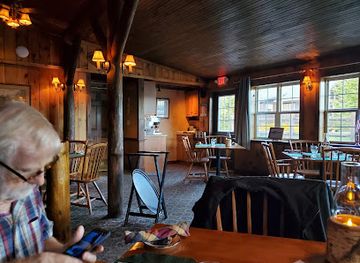 new-hampshire/coos-county/bar/rainbow-grille-tavern