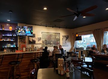 california/redding/bar/lulu-s-eating-drinking