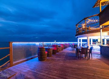 jamaica/negril-area/bar/pirates-dock