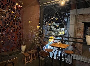 vietnam/hue/bar/rooftop-lounge-hue