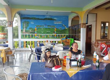 honduras/lago-de-yojoa/bar/el-dorado