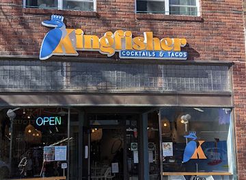 michigan/st-joseph/bar/kingfisher-cocktails-tacos