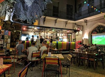 hungary/szeged/belvaros/bar/malata-kezmuves-sor-es-grill-kert