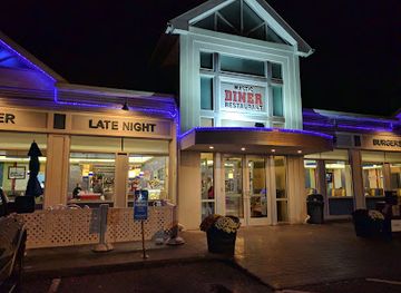 connecticut/mystic-seaport/bar/the-mystic-diner-restaurant