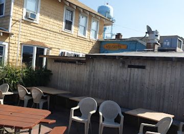 new-york/fire-island/bar/housers-bar