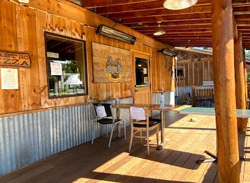 washington/the-methow-valley/bar/east-20-pizza