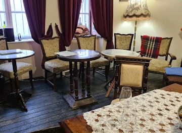 hungary/eger/bar/bikaver-borhaz