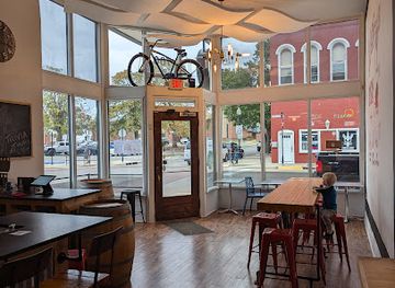 missouri/sedalia/bar/the-local-tap