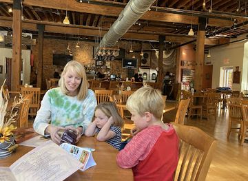 iowa/pikes-peak-state-park/bar/the-old-man-river-restaurant-brewery