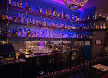 michigan/marquette/bar/crow-s-nest