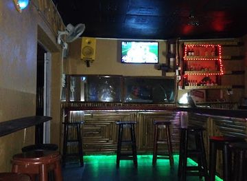 uganda/kibale-national-park/bar/fat-boyz-bar-and-lodge