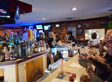 michigan/grand-rapids/bar/log-cabin