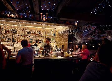 texas/austin/bar/here-nor-there