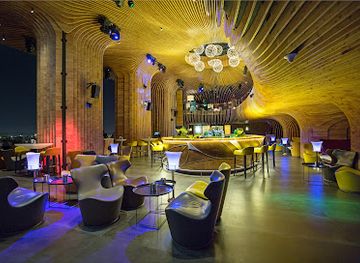 qatar/al-thakira-mangroves/bar/sky-view-la-cigale-hotel