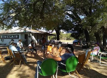 texas/enchanted-rock-state-natural-area/bar/pecan-grove-store