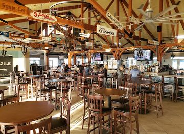 rhode-island/block-island/bar/ballard-s-beach-resort