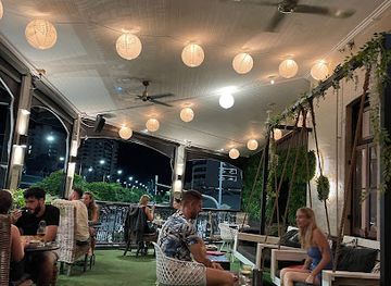 australia/far-north-queensland/bar/miss-chief-bar-eatery